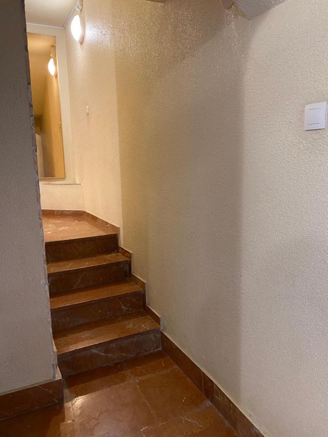 Del Sol Apartment *
